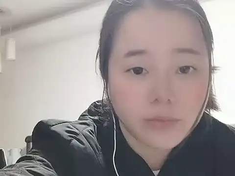 Snapshot of shuang-Ed chatting on 01/20/25, 01:11 shuang-Ed online show from 01/20/25, 01:11