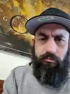 Snapshot of AceSpinning_DJ chatting on 02/02/25, 04:32 AceSpinning DJ online show from 02/02/25, 04:32