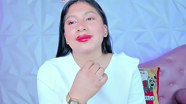 Snapshot of LinnaGardenia chatting on 12/11/24, 03:47 LinnaGardenia online show from 12/11/24, 03:47