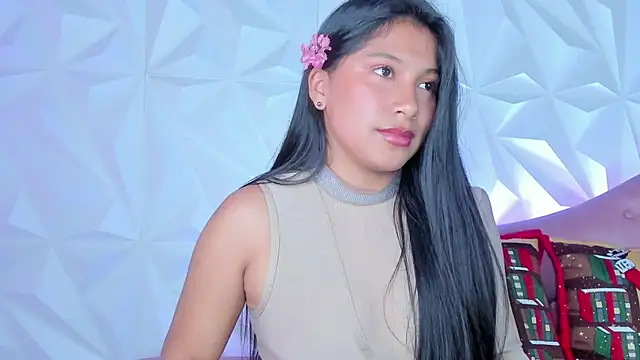 Snapshot of LinnaGardenia chatting on 12/20/24, 04:36 LinnaGardenia online show from 12/20/24, 04:36