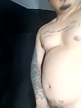 Snapshot of DickMasterfindom chatting on 01/10/26, 08:10 DickMasterfindom online show from 01/10/26, 08:10