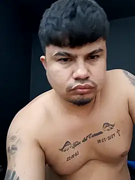 Snapshot of DickMasterfindom chatting on 02/07/26, 01:20 DickMasterfindom online show from 02/07/26, 01:20