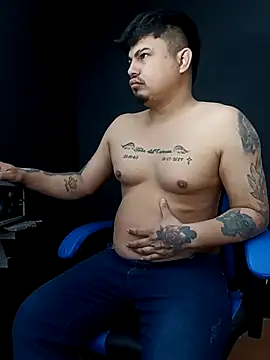 Snapshot of DickMasterfindom chatting on 03/22/26, 02:59 DickMasterfindom online show from 03/22/26, 02:59