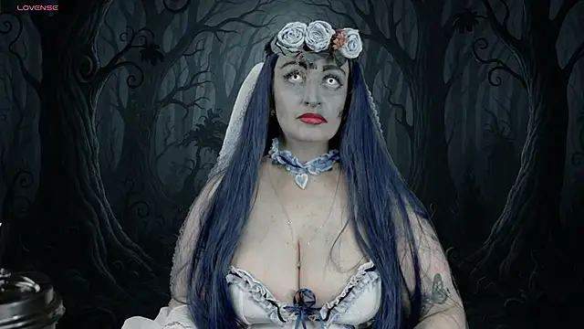 Snapshot of helenas_fantasy chatting on 10/10/25, 02:54 helenas fantasy online show from 10/10/25, 02:54
