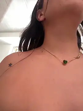 Snapshot of Alanna_atm_ chatting on 02/07/25, 05:51 Alanna atm online show from 02/07/25, 05:51