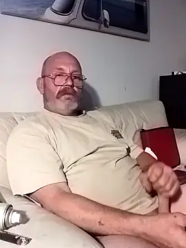 iambradz online show from 02/18/25, 05:31