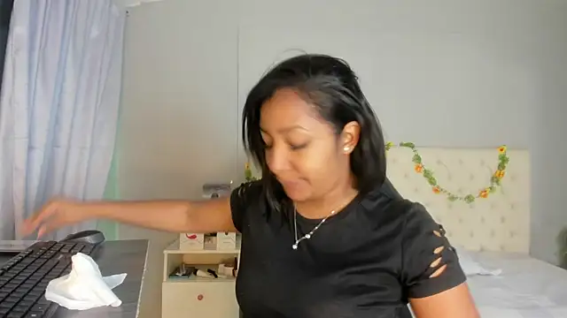 nami sam01 online show from 02/13/25, 12:54