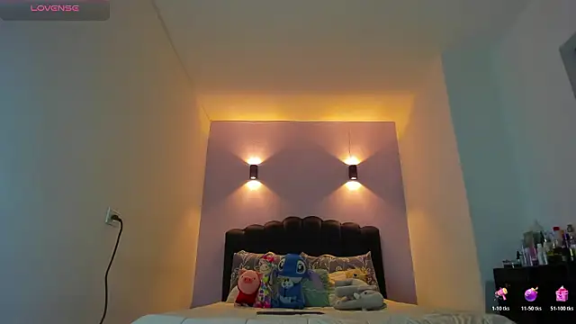 Sofia Clauss  online show from 02/06/26, 03:00