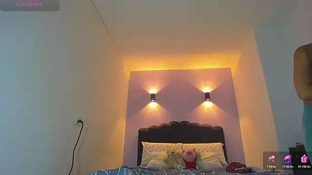 Sofia Clauss  online show from 02/26/26, 04:11