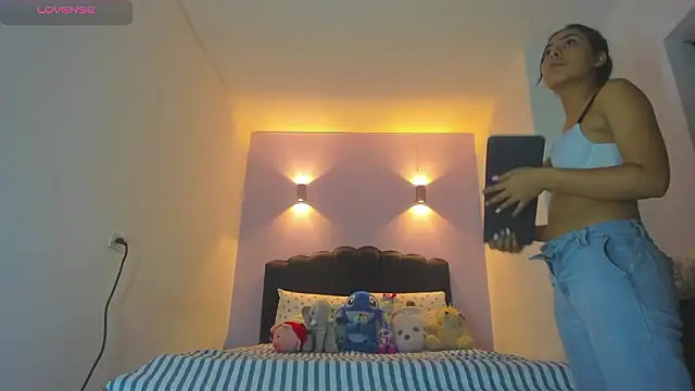 Sofia Clauss  online show from 03/08/26, 05:11