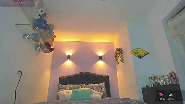 Sofia Clauss  online show from 05/27/26, 04:31