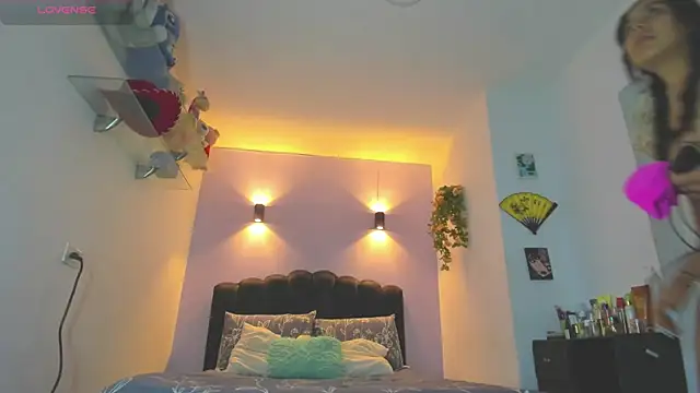 Sofia Clauss  online show from 06/16/26, 06:38