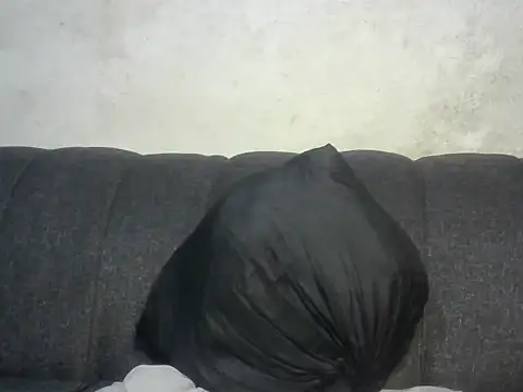 Snapshot of Bitty_baby chatting on 02/26/26, 04:22 Bitty baby online show from 02/26/26, 04:22