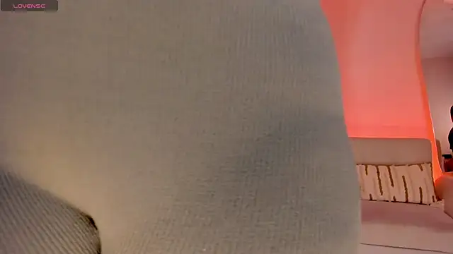 AnnaBrooks1 online show from 03/12/25, 07:49