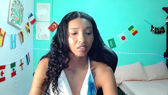 Snapshot of sensitive_brunette chatting on 07/08/26, 10:03 sensitive brunette online show from 07/08/26, 10:03
