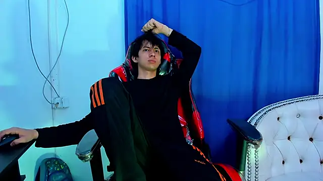 Snapshot of JeanRam18 chatting on 09/21/25, 11:12 JeanRam18 online show from 09/21/25, 11:12