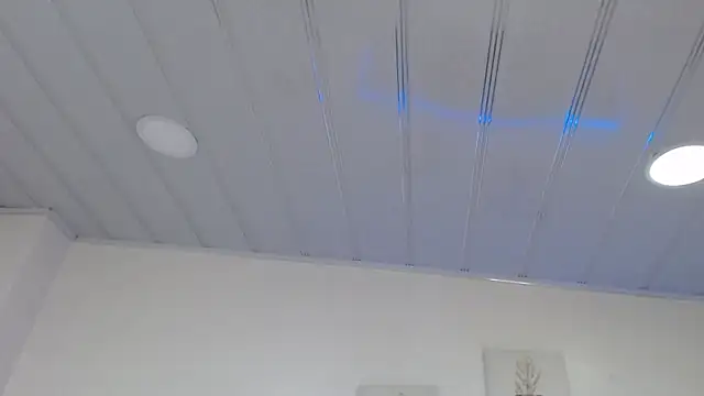 candy lux  online show from 10/19/25, 06:30