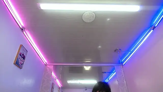 Snapshot of candy_lux_ chatting on 02/12/26, 09:32 candy lux online show from 02/12/26, 09:32