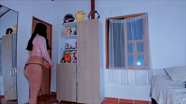 Lauren A online show from 03/19/25, 01:21