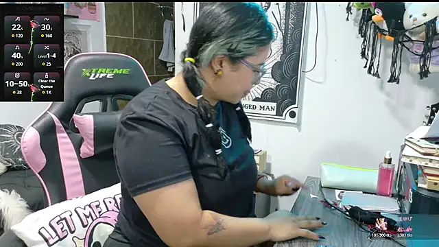 mollyshake1 online show from 11/10/25, 11:20