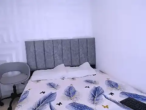 Snapshot of nataly_red chatting on 01/23/25, 05:10 nataly red online show from 01/23/25, 05:10