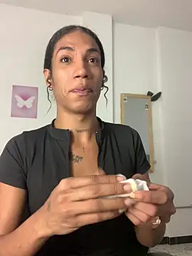 Snapshot of turabbitxx chatting on 02/17/26, 04:13 turabbitxx online show from 02/17/26, 04:13