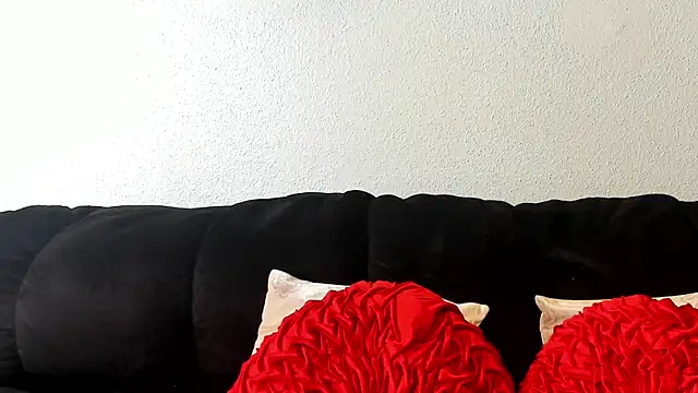 yiauana online show from 03/11/25, 05:57