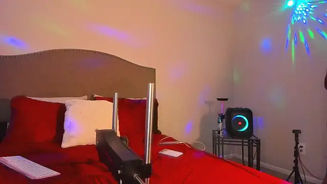 yiauana online show from 12/01/25, 03:28