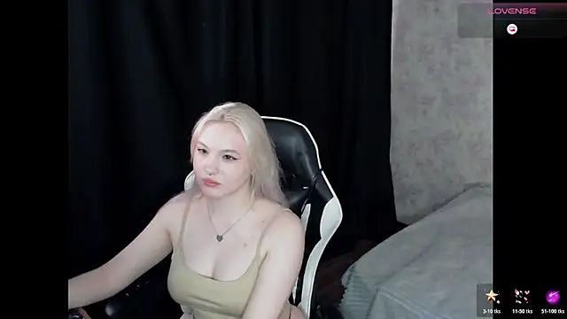 Snapshot of VikaPowers chatting on 03/17/26, 07:39 VikaPowers online show from 03/17/26, 07:39