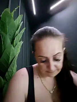 AvaLloyd online show from 03/03/25, 03:30