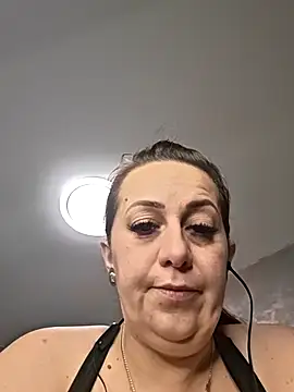 AvaLloyd online show from 02/15/26, 03:03