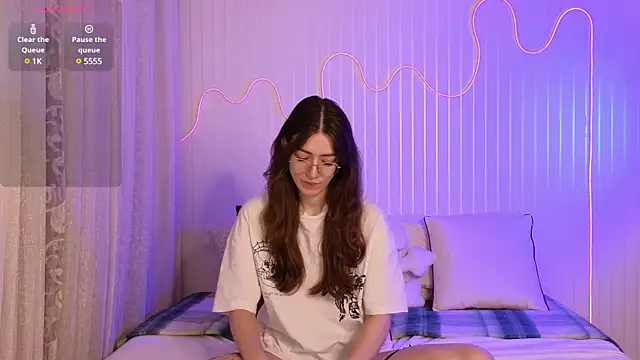 Ester Hill online show from 01/21/25, 10:41