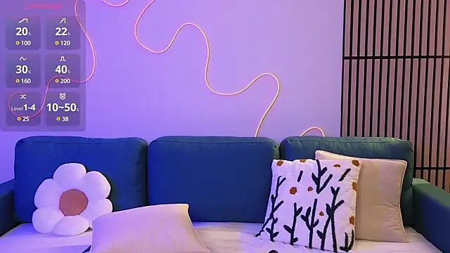 Ester Hill online show from 02/21/25, 12:38