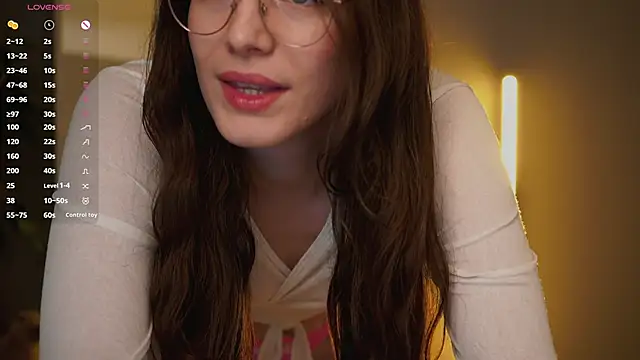 Ester Hill online show from 09/10/25, 01:27