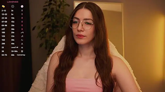 Ester Hill online show from 11/14/25, 02:54