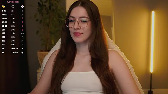 Snapshot of Ester_Hill chatting on 02/11/26, 03:55 Ester Hill online show from 02/11/26, 03:55