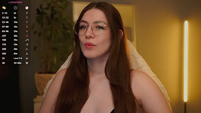 Snapshot of Ester_Hill chatting on 02/13/26, 02:51 Ester Hill online show from 02/13/26, 02:51