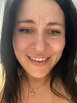 Snapshot of CuteNata chatting on 01/05/25, 05:30 CuteNata online show from 01/05/25, 05:30