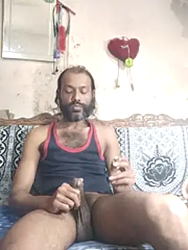 Snapshot of BadBoySmoker7070 chatting on 02/14/26, 07:05 BadBoySmoker7070 online show from 02/14/26, 07:05