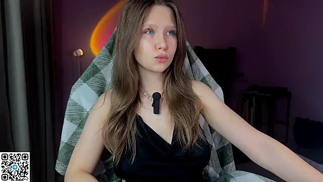 Snapshot of Ameliia_castro chatting on 11/09/25, 04:05 Ameliia castro online show from 11/09/25, 04:05