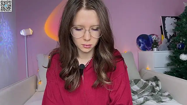 Snapshot of Ameliia_castro chatting on 01/14/26, 05:18 Ameliia castro online show from 01/14/26, 05:18