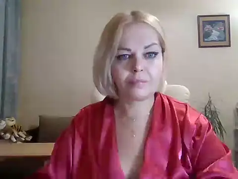 SofiyaPetrova online show from 11/05/25, 01:05