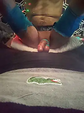 Snapshot of Sir-meltsclearrockzalot chatting on 12/20/25, 08:05 Sir-meltsclearrockzalot online show from 12/20/25, 08:05