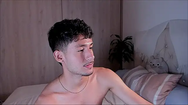 dimitri targaryen online show from 09/12/25, 11:59