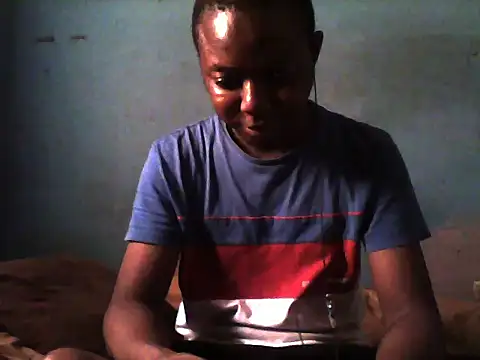 Snapshot of little__joy chatting on 02/22/25, 01:57 little joy online show from 02/22/25, 01:57