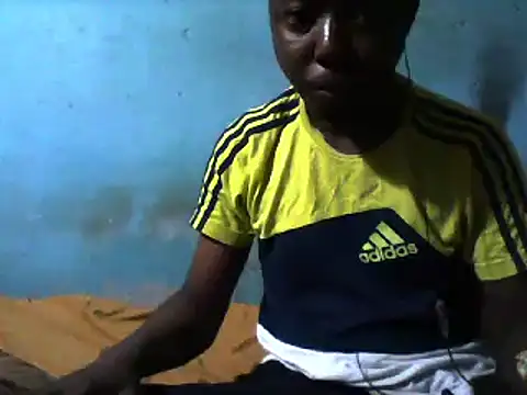 Snapshot of little__joy chatting on 02/28/25, 06:54 little joy online show from 02/28/25, 06:54