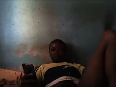 Snapshot of little__joy chatting on 03/06/25, 01:46 little joy online show from 03/06/25, 01:46