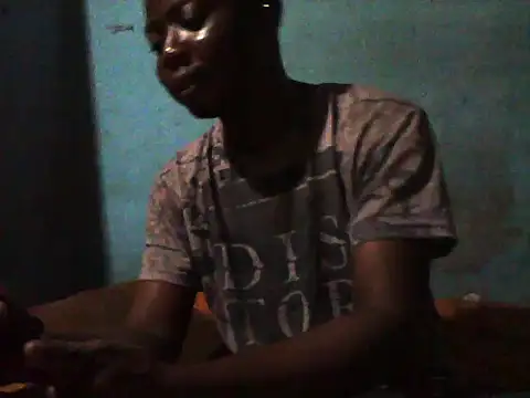 Snapshot of little__joy chatting on 09/15/25, 12:43 little joy online show from 09/15/25, 12:43