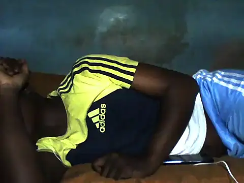 Snapshot of little__joy chatting on 11/18/25, 08:46 little joy online show from 11/18/25, 08:46