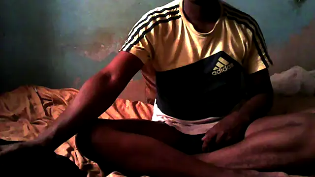 Snapshot of little__joy chatting on 01/08/26, 02:08 little joy online show from 01/08/26, 02:08